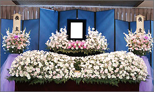 家族葬の花祭壇イメージ